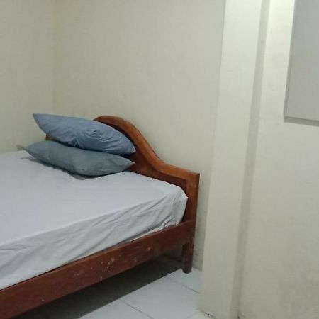 Gandrung City Hostel Бануванги Екстериор снимка