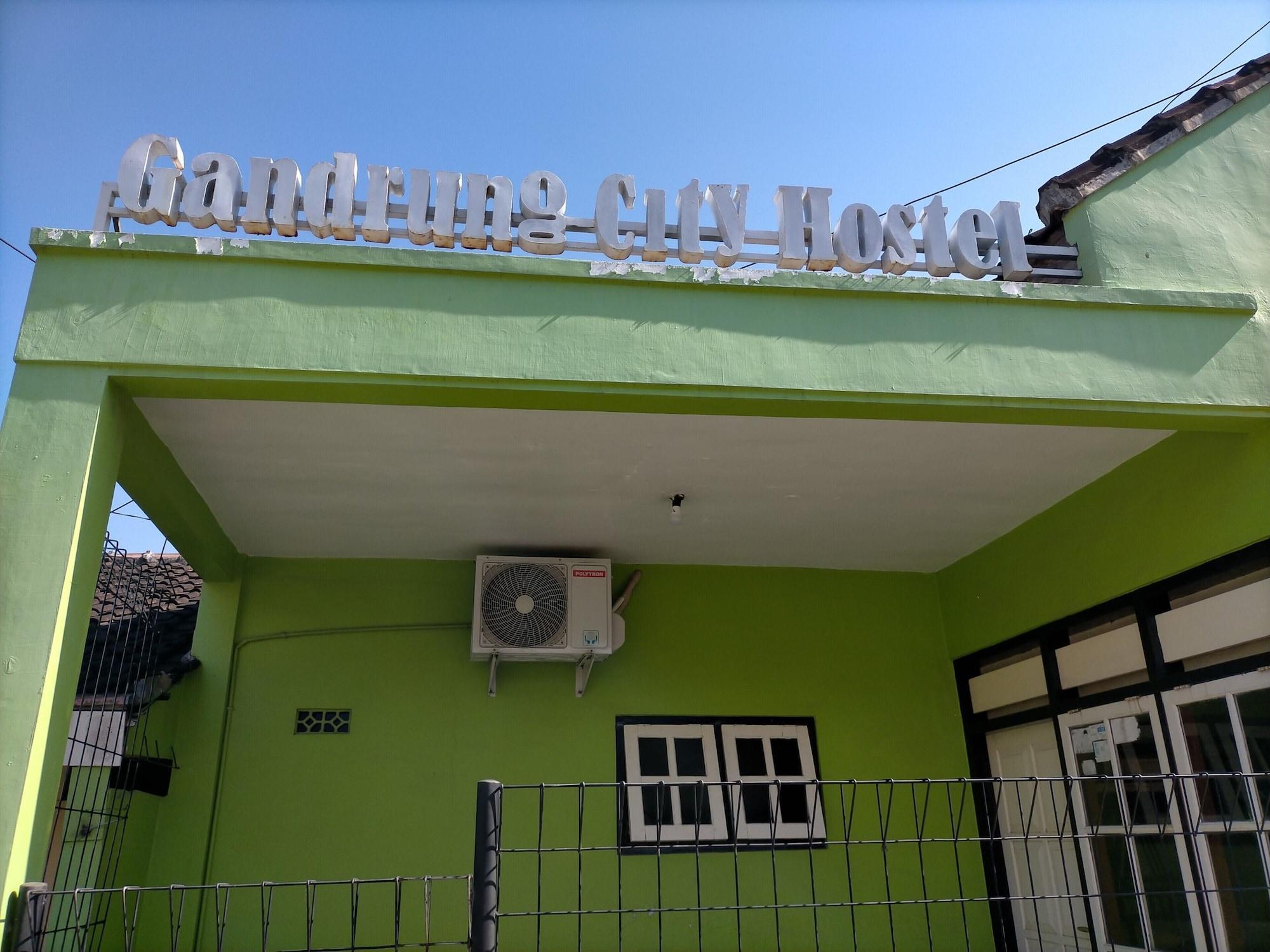 Gandrung City Hostel Бануванги Екстериор снимка