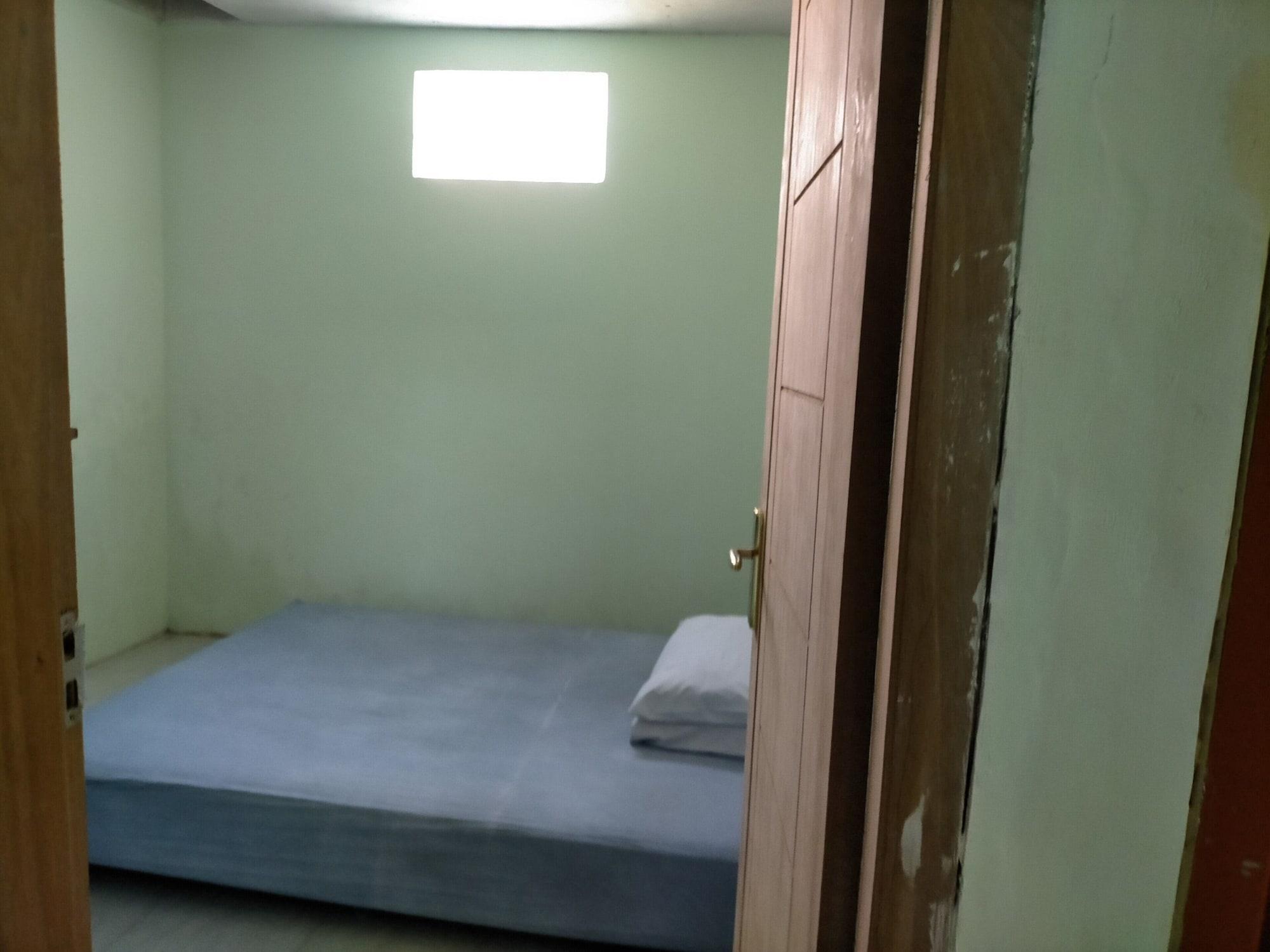 Gandrung City Hostel Бануванги Екстериор снимка